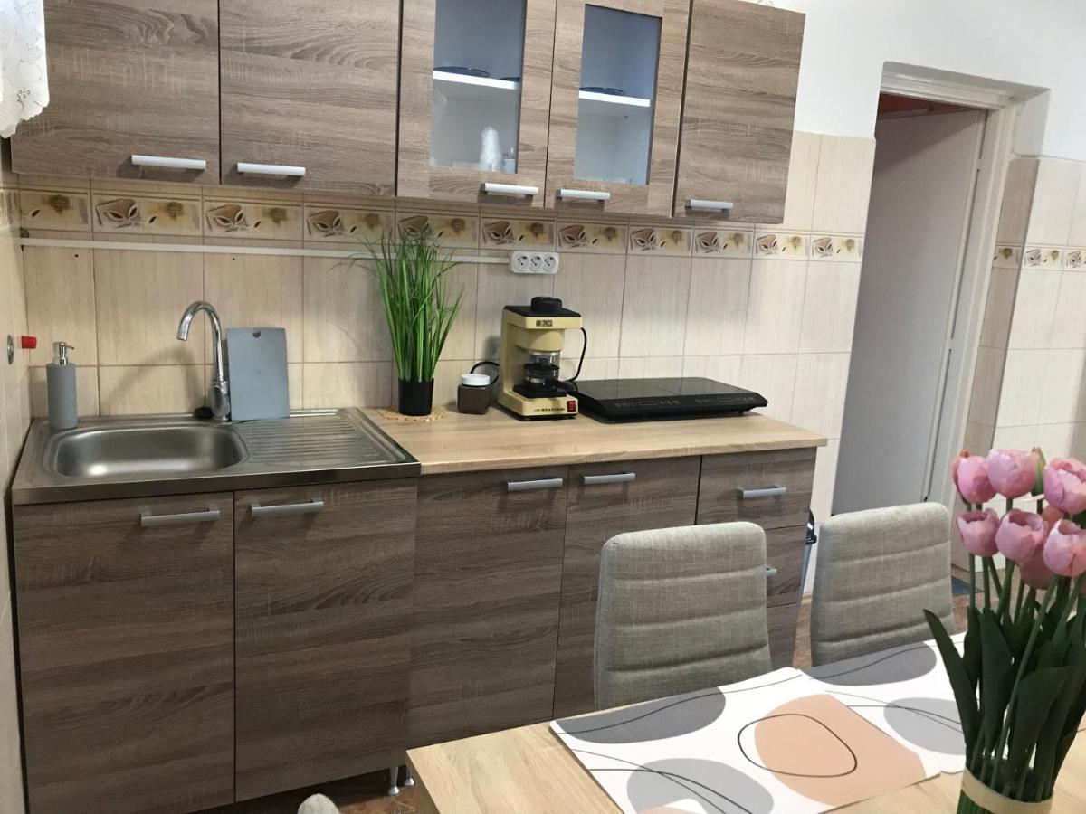 Summer Apartman Daire Hajdúszoboszló Dış mekan fotoğraf